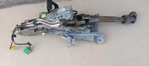 Volvo S60 Steering wheel axle P31917520 ZG580789C 11333220