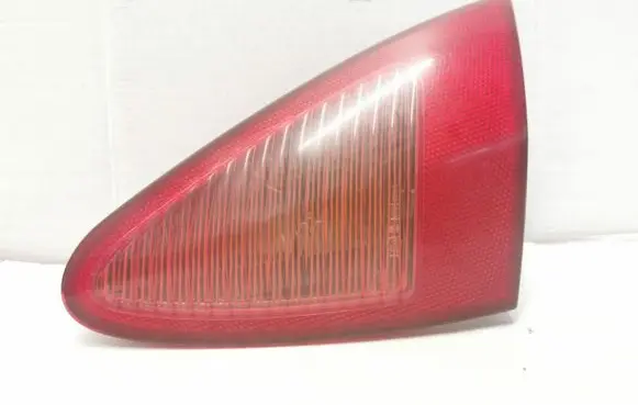Alfa Romeo 147 Tailgate rear/tail lights 46556346 46747825