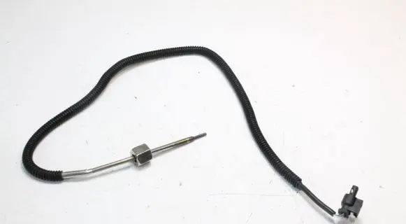 Mercedes-Benz C W205 Lambda probe sensor A0009058705