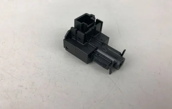 Volkswagen Golf VIII Oil temperature sensor 5WA907527A