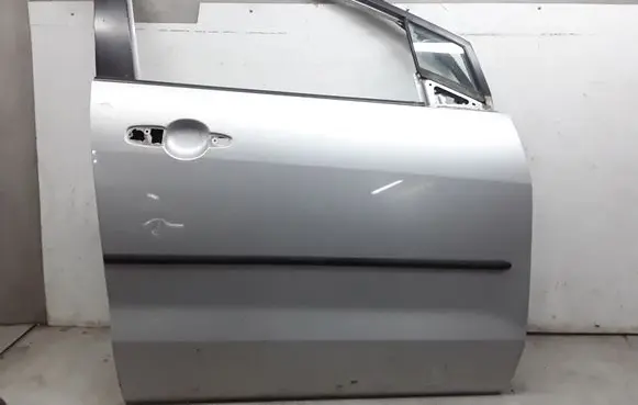 Mazda 5 Front door