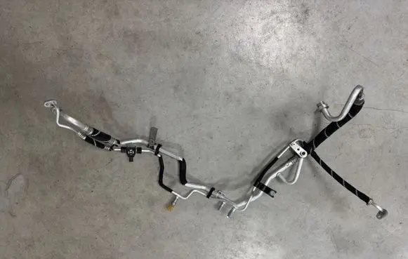 Peugeot 2008 II Air conditioning (A/C) pipe/hose 9867702780