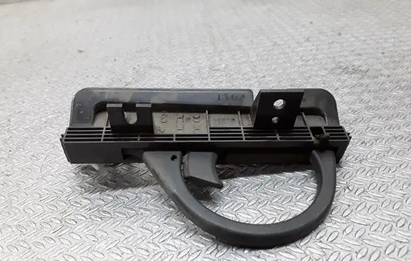 Nissan X-Trail T30 Cup holder 