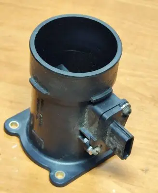 Nissan X-Trail T30 Mass air flow meter 22680AW400 AFH6024