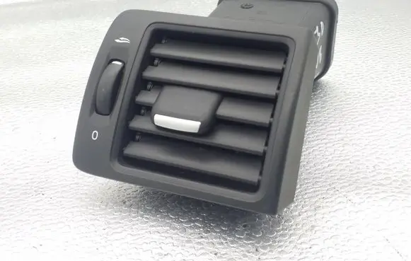 Volvo C30 Dashboard side air vent grill/cover trim Y01103 506002