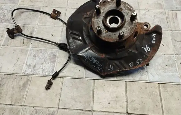 Subaru Forester SH Front wheel hub