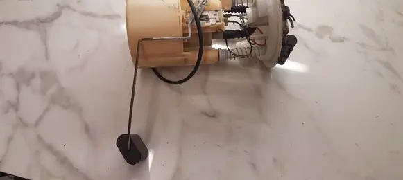 Renault Twingo I In-tank fuel pump 7700420073 09740669900