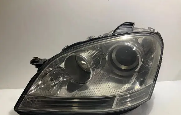 Mercedes-Benz ML W164 Headlight/headlamp