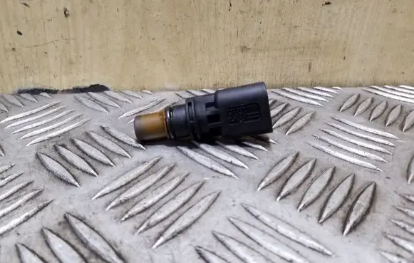 Volkswagen Eos Camshaft position sensor 06C905163B