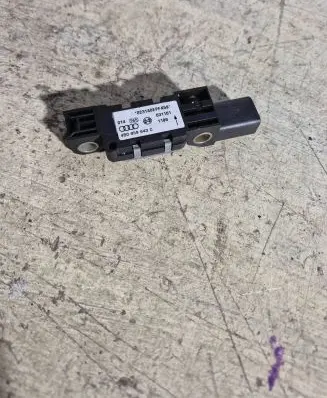 Audi A6 S6 C5 4B Airbag deployment crash/impact sensor 4B0959643C 031101 0231A0EPFK59