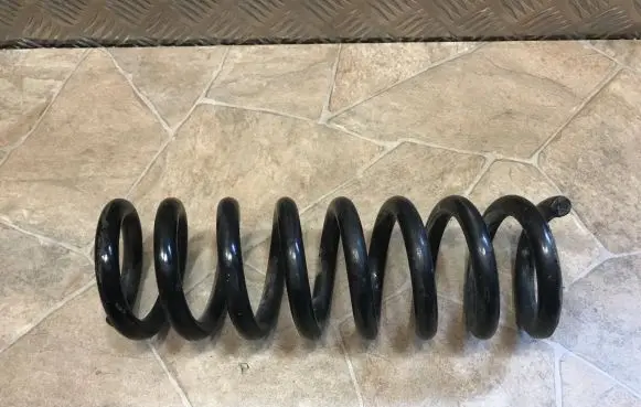 Mercedes-Benz C W204 Rear coil spring