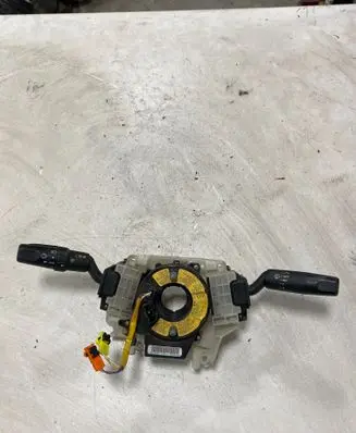 Mazda 3 I Wiper turn signal indicator stalk/switch 17D954
