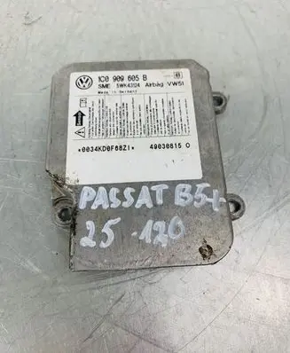 Volkswagen PASSAT B5.5 Airbag control unit/module 1C0909605B 0034KD0F68Z1 5WK43124
