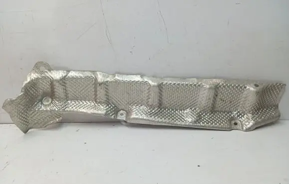 Porsche Macan (95B) Heat shield in engine bay 95B825758C