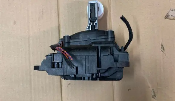 Audi A5 Gear shifter/selector 8W2713041F 4M2713041F