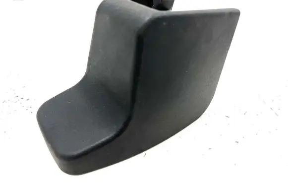 Mazda CX-7 Seat trim E22157044