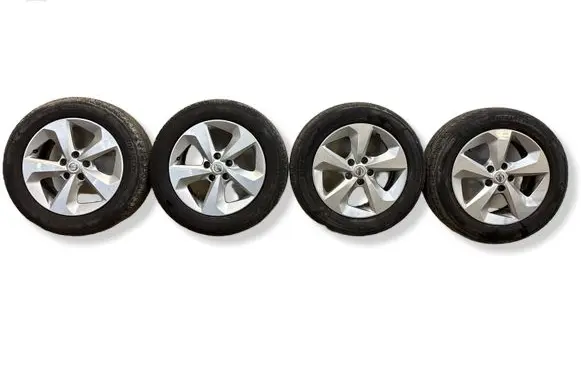 Nissan Qashqai R17 alloy rim CMS10092