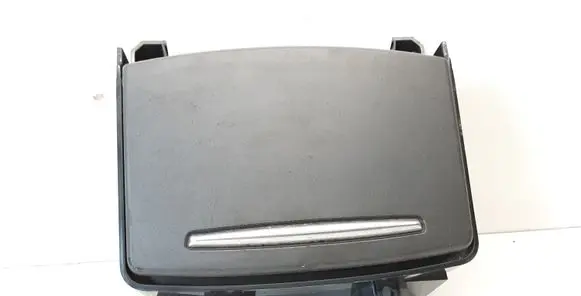 Cup holder front