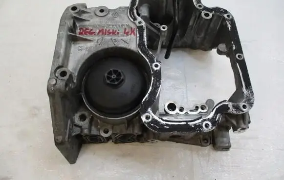 Renault Clio V Oil sump 110176811R