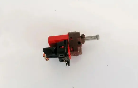Ford Mondeo Mk III Brake pedal sensor switch 95bb7c534ac 95bb-7c534-ac