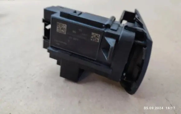 Audi A4 S4 B8 8K Ignition lock 8K0909131D
