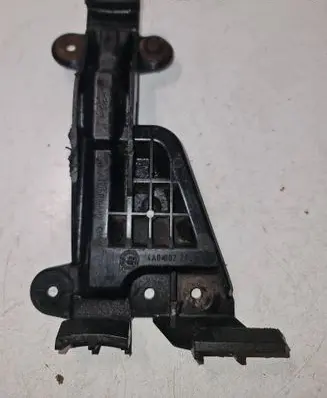 Audi A6 S6 C4 4A Front bumper mounting bracket 4A0807284