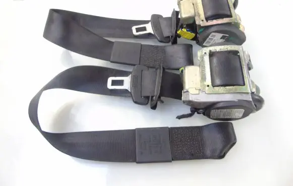 Audi A4 S4 B7 8E 8H Front seatbelt 8H0857705A 8H0857706A