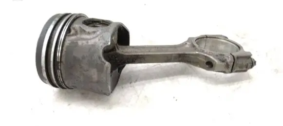 Citroen C5 Piston with connecting rod 