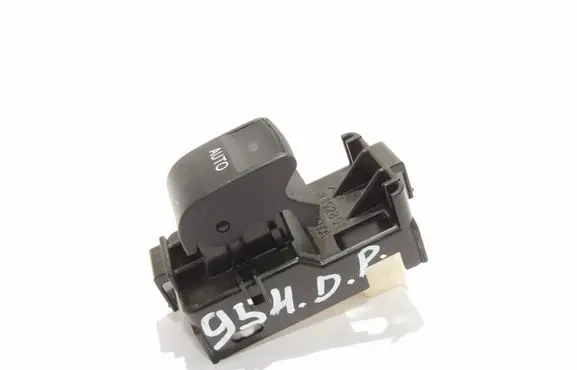 Toyota Auris 150 Electric window control switch