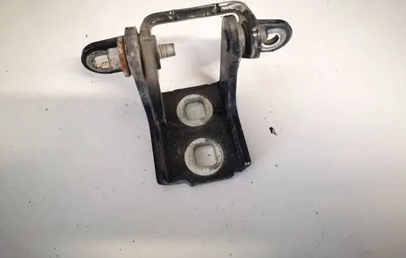 Opel Insignia A Rear door lower hinge a046574