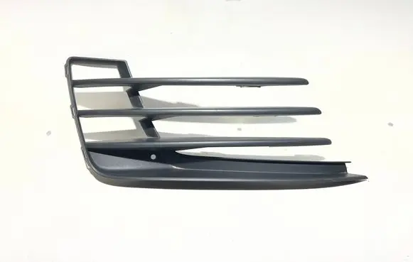 Volkswagen Golf VII Front bumper lower grill 5G0853666E