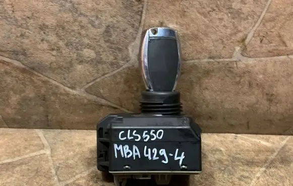Mercedes-Benz CLS C218 X218 Ignition lock A2129055800