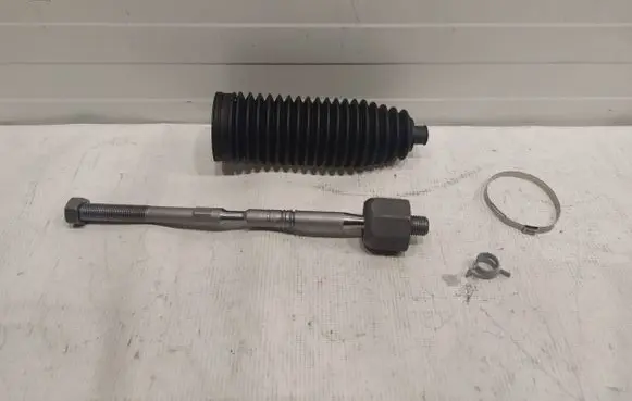 Chevrolet Corvette Steering tie rod 84421866