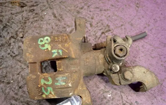 Mazda 6 Rear brake caliper
