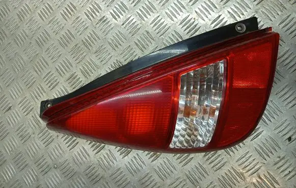 Suzuki Liana Rear/tail lights
