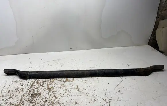 Volvo XC70 Bottom radiator support slam panel 