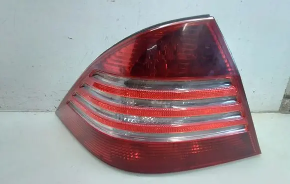 Mercedes-Benz S W220 Rear/tail lights