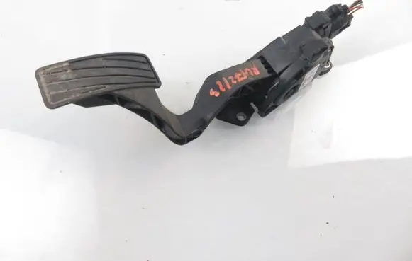Fiat Sedici Accelerator throttle pedal 4940079J90