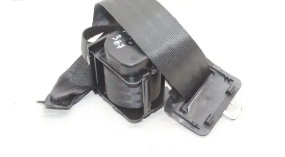 KIA Optima Rear seatbelt 898202T000