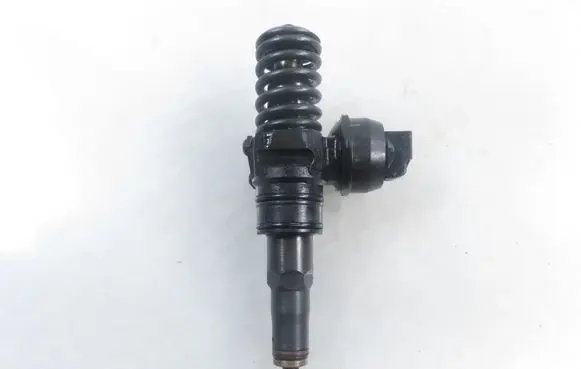 Seat Ibiza III (6L) Fuel injector 0414720035 045130073T
