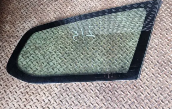 Ford Focus Rear side window
