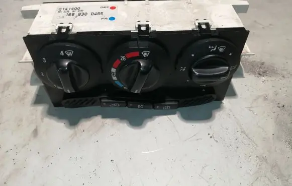 Mercedes-Benz A W168 Climate control unit 1688300485