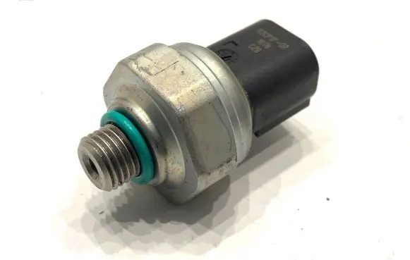 Mini Clubman F54 Air conditioning (A/C) pressure sensor 9323658