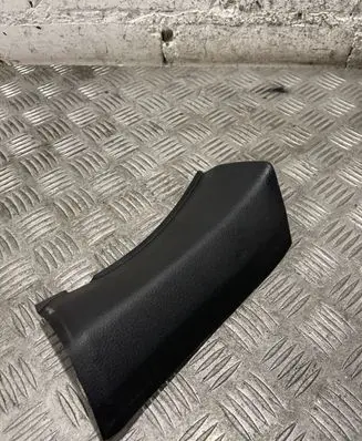 BMW X6 E71 (B) pillar trim (top) 6981056