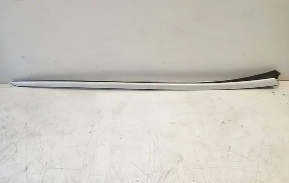 Peugeot 3008 I Windshield trim 9682757880