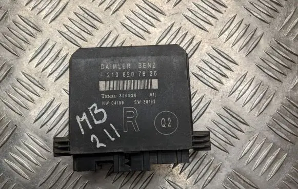 Mercedes-Benz E W212 Door control unit/module 2108207626 356826