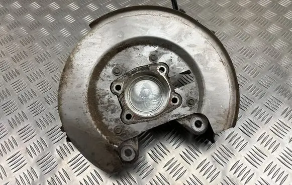 Chrysler Pacifica Rear wheel hub