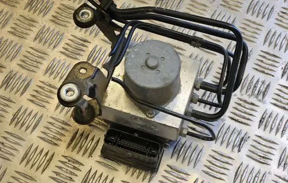 Ford Mondeo MK IV ABS Pump 9G912C405 2384968DFP 14174221110