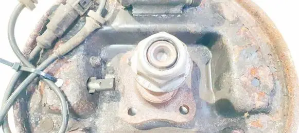 Nissan Note (E11) Stub axle 