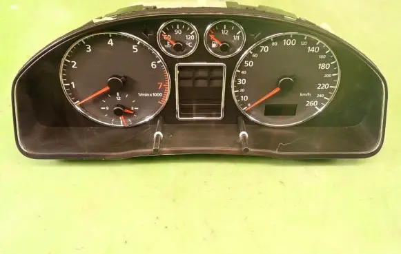 Audi A4 S4 B5 8D Speedometer (instrument cluster) 8D0919861H